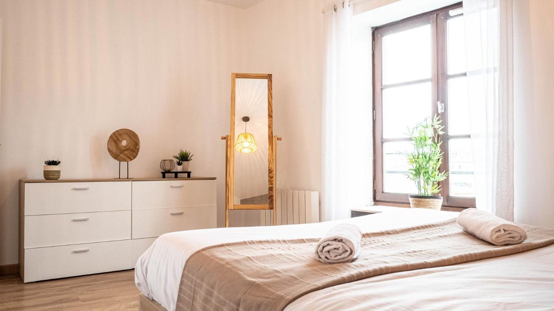 Le Contemporain - Bel Appartement T2 A Poitiers Exterior foto